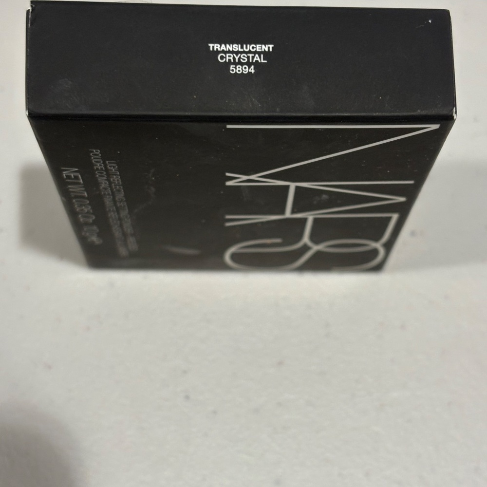 Nars Light Reflecting Pressed Setting Powder - Picture 2 of 3